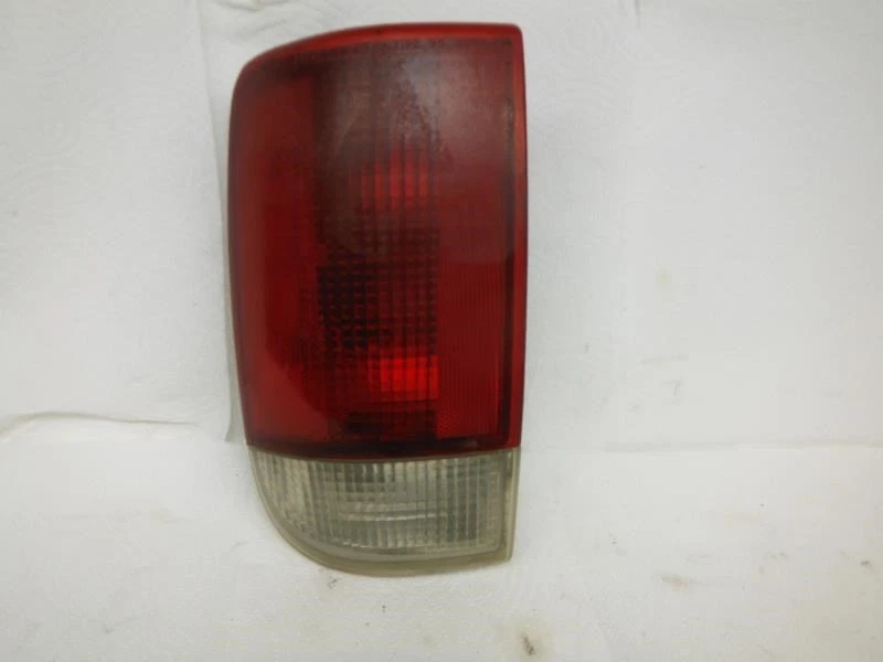 Luz trasera izquierda para conductor compatible con 95-05 Blazer S10/Jimmy S15 365725 Foto 2 de 4