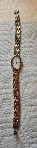 Seiko Watch Women 7 1/4  White Dial Two Tone Oval Vintage 1N00-1N90 New Battery