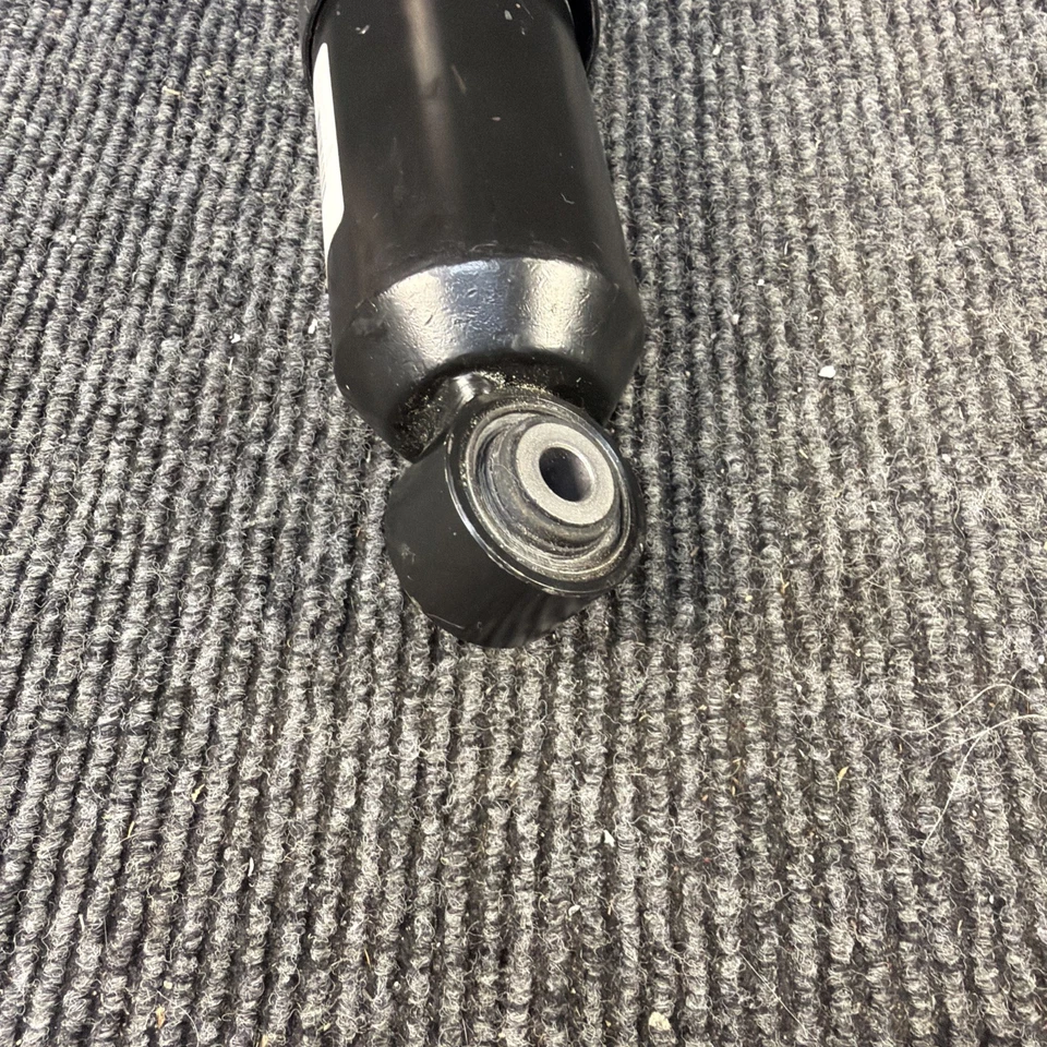 原始设备制造商 Mopar Sachs 后减震器 4670693AG 适用于 2011 - 2020 道奇 Grand Caravan — 第 2/4 张图片