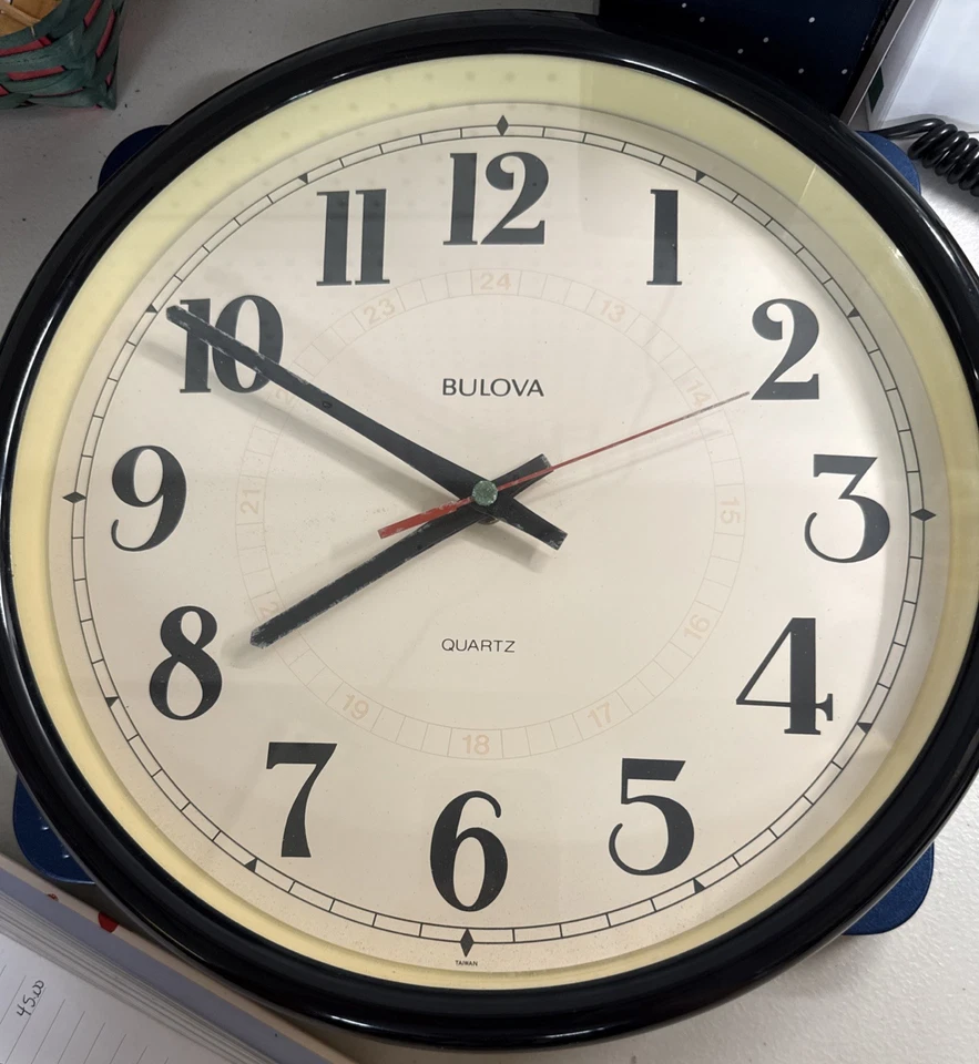 M96- Bulova C4563 Quartz Wall Clock Black Off White Dial Classic - Image 2 of 3