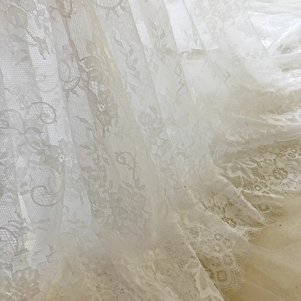 3 Meters Chantilly Lace Fabric Floral Eyelash Lace  for Shorts Evening Dress - Image 3 of 3