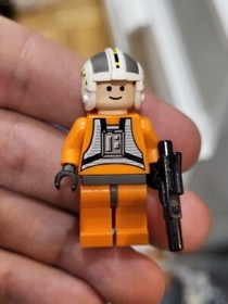 Lego  R2-D2 Minifigures Star Wars 7140 x-wing pilot sw0089 sw0028