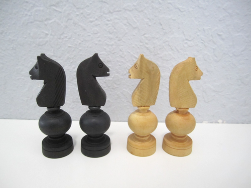 Turned Wood French Regency Style Chess Set 32 Pieces with Box - Picture 6 of 19