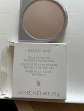 Mary Kay Dual Coverage Powder Foundation Beige 300/869800 NOS   D