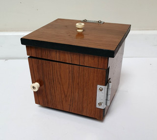 MIRROR BOX Vanish or Appearance Magic Trick Prop