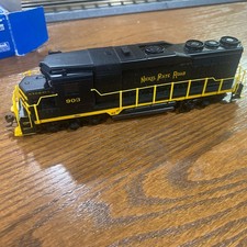 Bachmann No. 60809 HO GP-30 Diesel Locomotive, Nickel Plate Road #903 DCC 