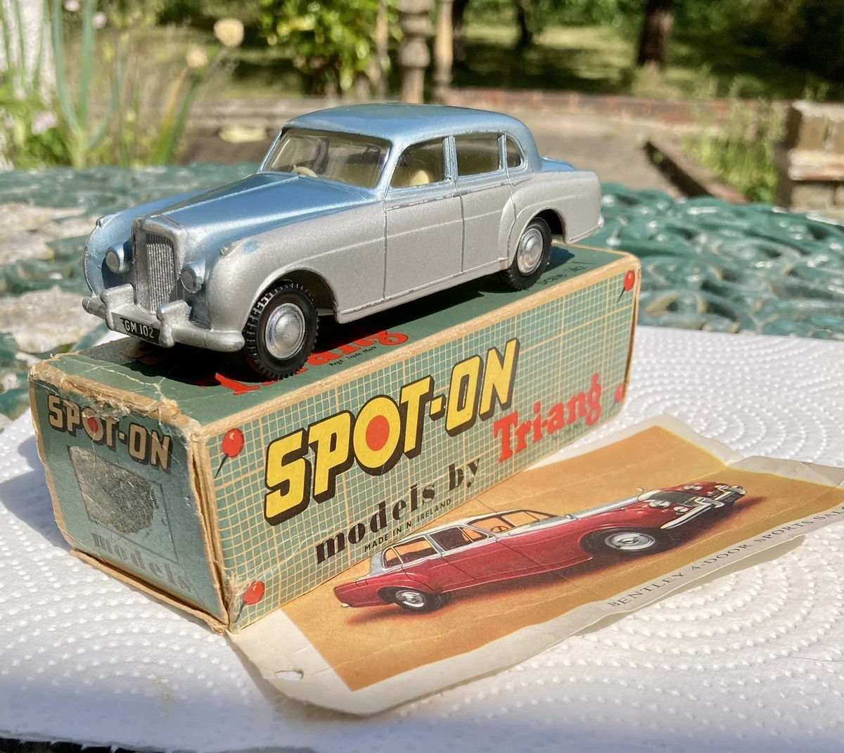 Tri-ang Bentley Vintage Manufacture Diecast Cars, Trucks & Vans 