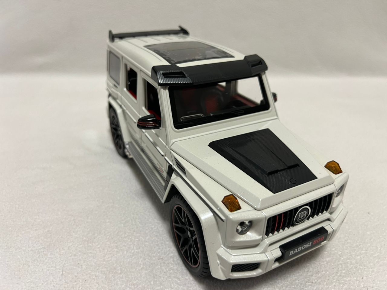 1:18 Mercedes-Benz G800 Diecast Model SUV &ndash; Luxury Off-Roa