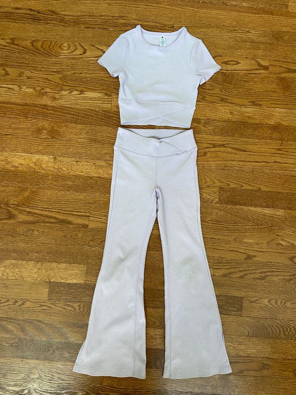 Yogalicious 2 pc Lavender Girls Rib Maisie Top With Rib Piper Flare Pants 7/8