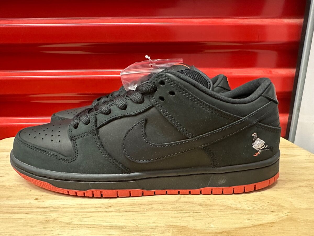 NEW Nike Dunk SB Low Black Pigeon Engraved Lasered 883232 NEW Nike Dunk SB Low Black Pigeon Engraved Lasered 883232