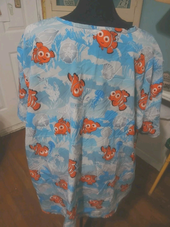 Finding Nemo Women’s Scrub Top - Size 2XL Pixar - Image 2 of 3
