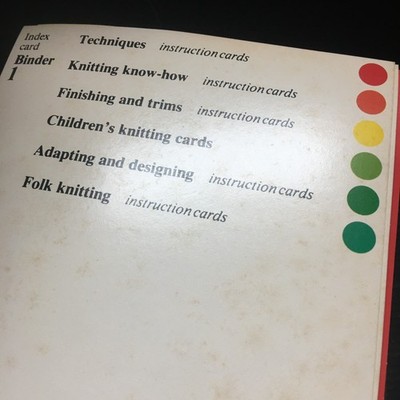 Vintage Golden Press The Knitting Collection Instruction Card Index Binder 1