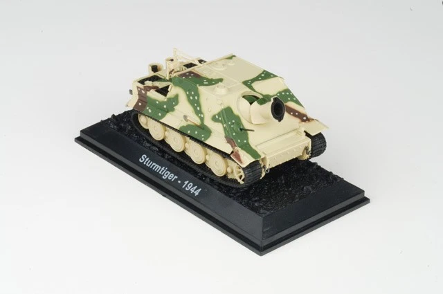 ACBG05 Amercom Sd.Kfz.181 Sturmtiger 1/72 Model German Army - Image 2 of 2