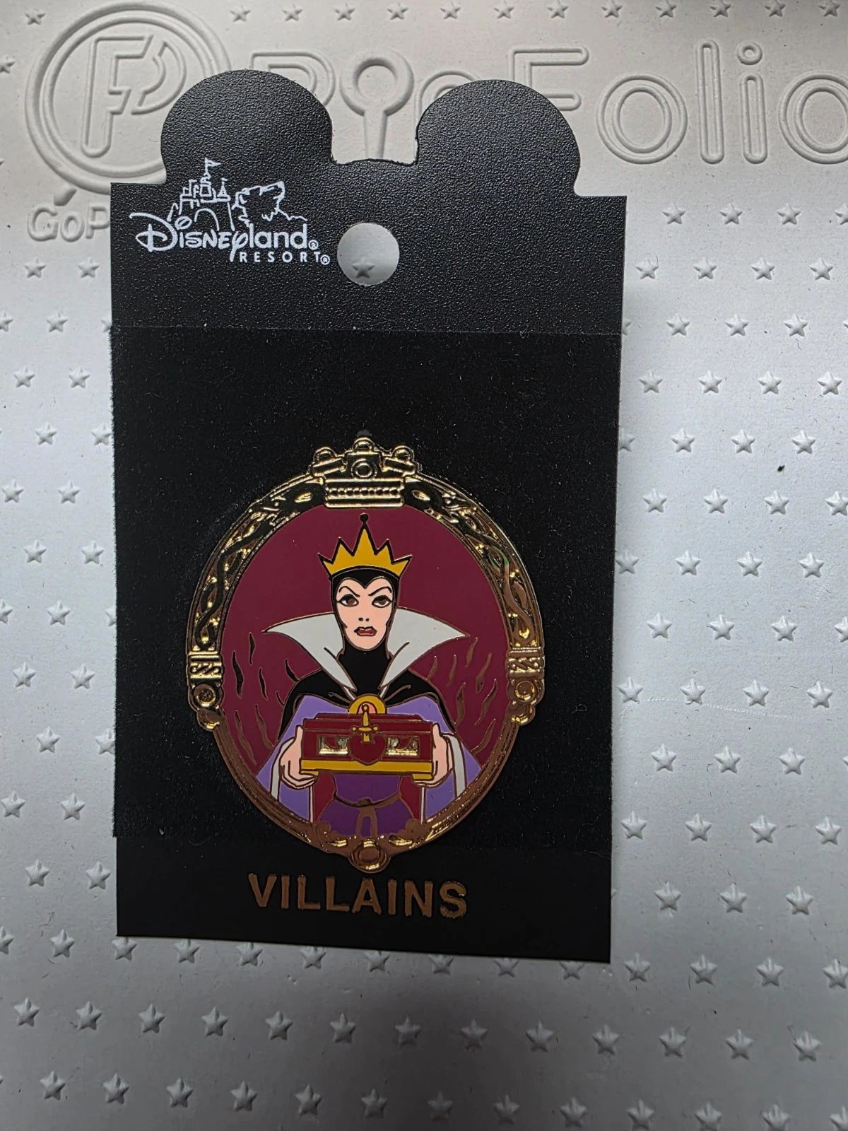 Disney DLR Villain Series Snow White Evil Queen Pin