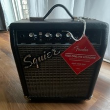 Squier Combo Solid State Amplifier for Electr...