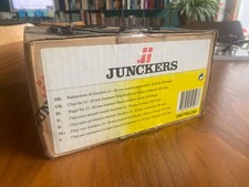Junckers Flooring clips - box of 250 -Yellow Label 129.4mm- 2 holes