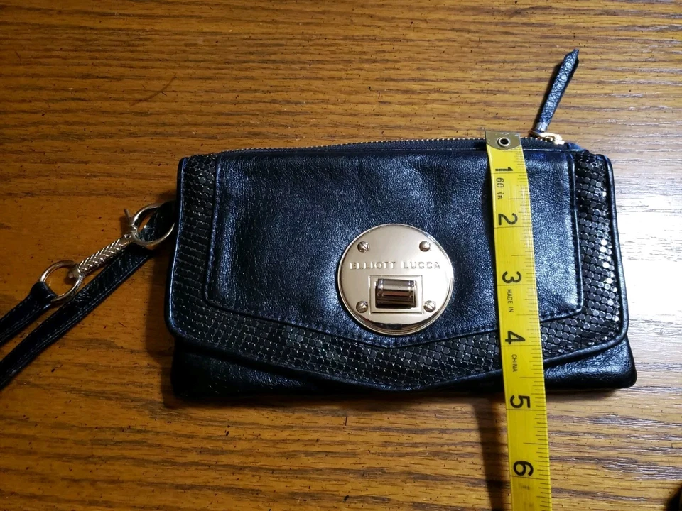 Vintage Elliott Lucca  Black Leather Wristlet  Wallet  Clutch - Image 2 of 4