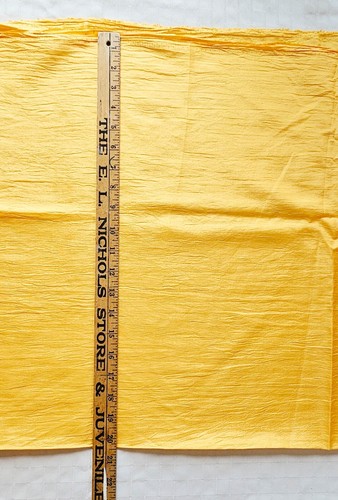 Apricot Colored Fabric Silky Crinkle Effect 2-1/4 yds x 41” Smooth Soft Chiffon - 第 1/4 張圖片