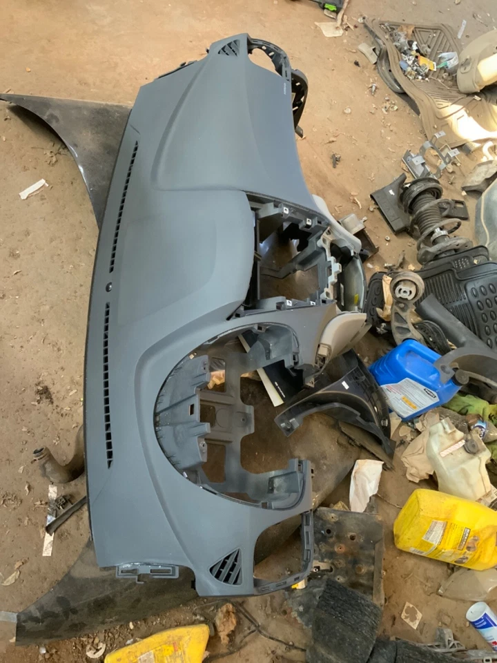 Hyundai Accent 2012 sedán tablero panel de instrumentos Foto 2 de 2