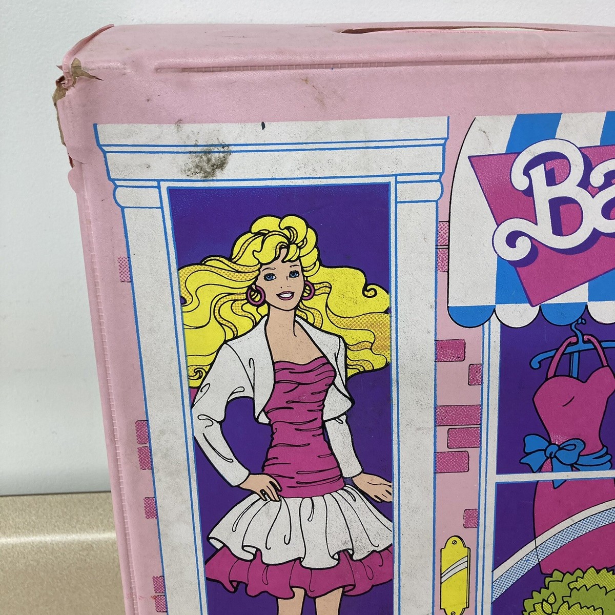 希少⭐︎Barbie Structures & Furniture Barbie super collector has over 2,400 dolls! - YouTube