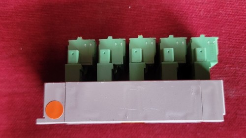Clean! used OMRON DCN1-3N DeviceNet T-Branch Tap for 3 Branch Lines - Picture 2 of 4