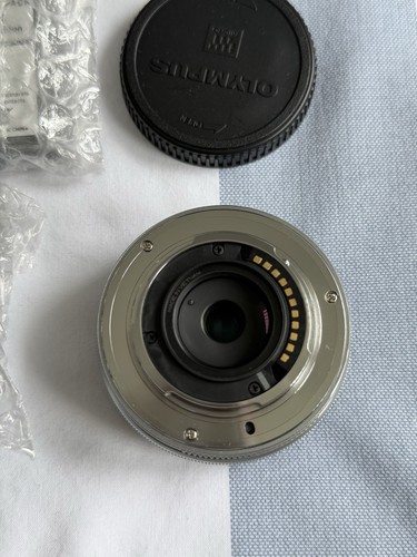 Olympus OM-D E-M10 Mark IV Mirrorless Digital Camera w/14-42mmEZ & 40-150mm R ED - Picture 7 of 16