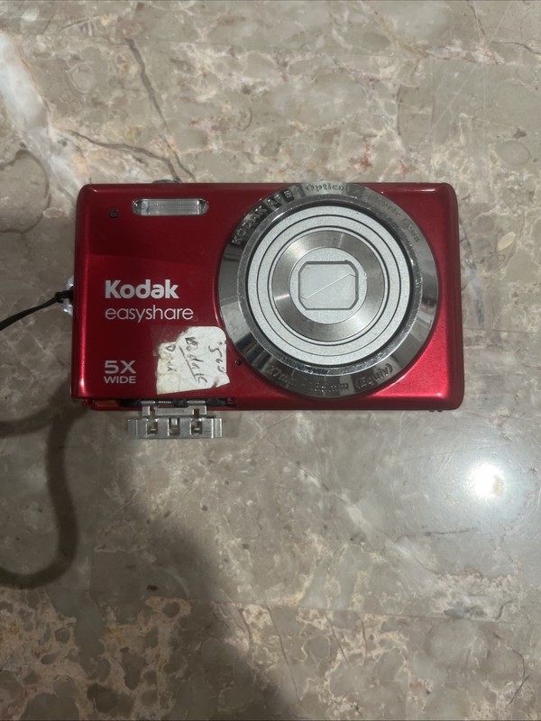 Kodak EasyShare M583 14.0MP Digital Camera Please READ Repair or parts ONLY