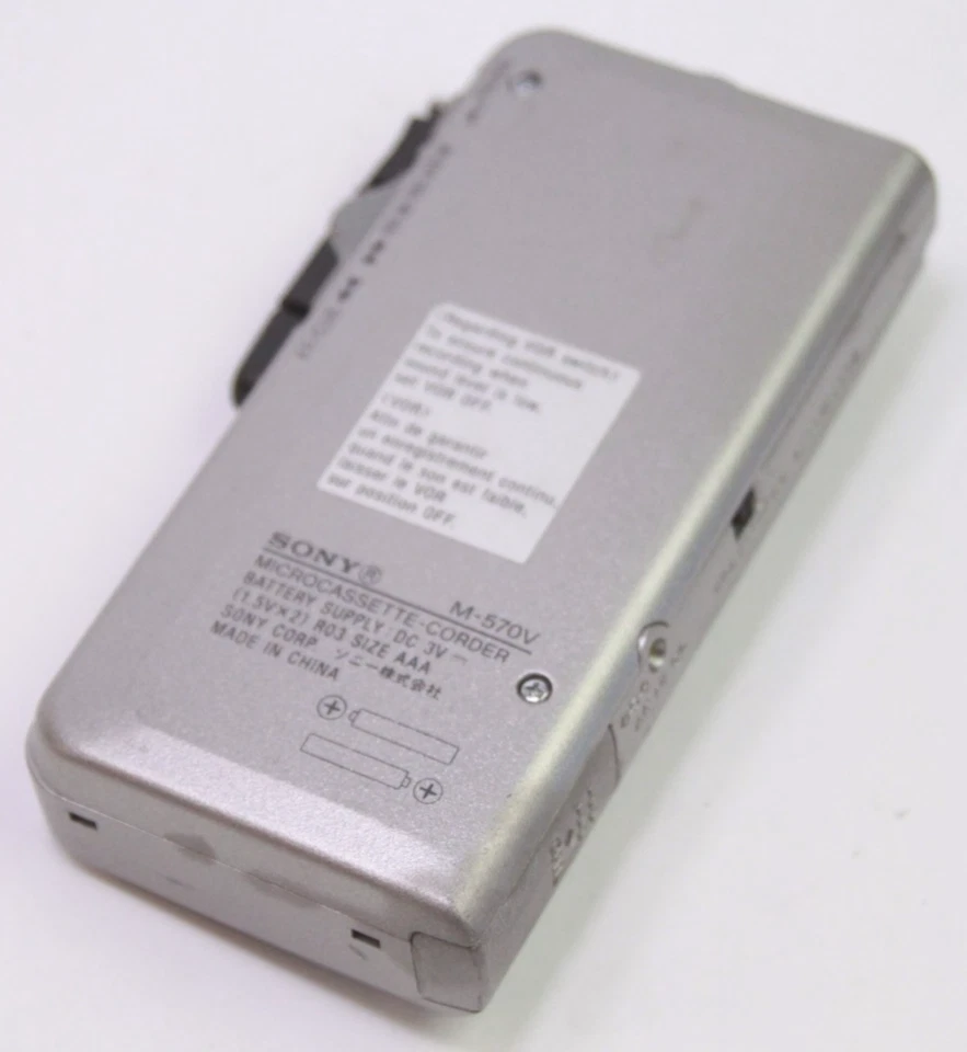 Grabadora de voz Sony M-570V microcassette ANTES astilla sin probar para piezas Foto 4 de 4
