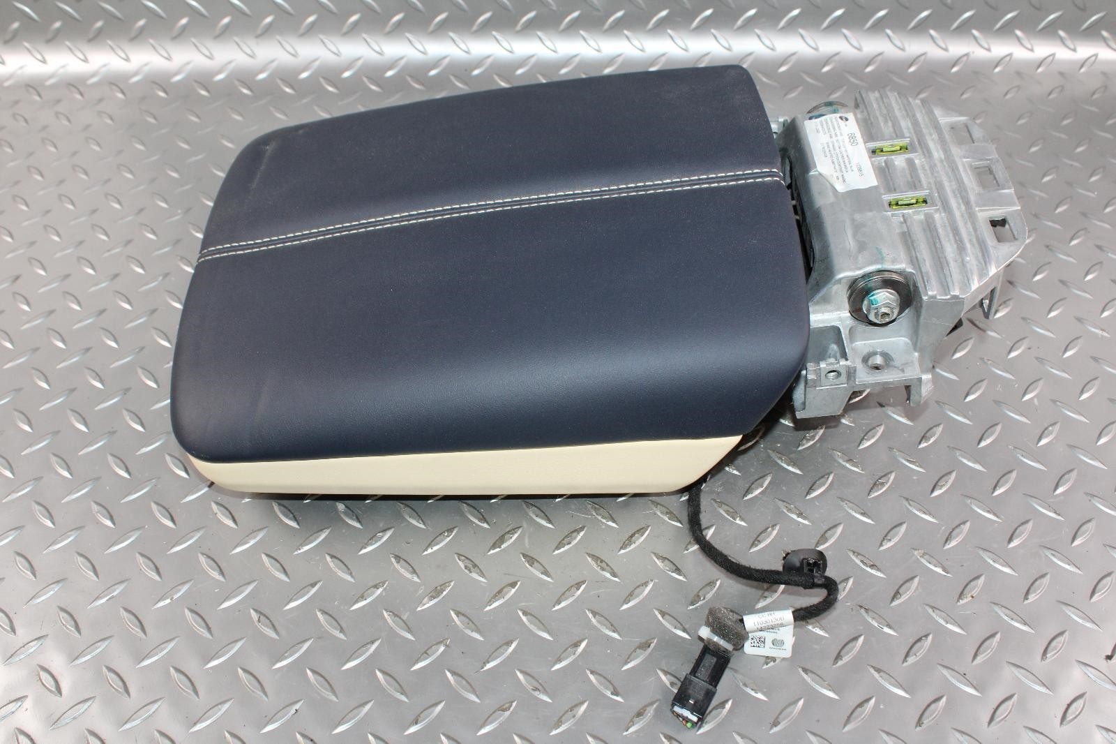 19-24 Continental GT Gtc Flying Spur Imperial Blue Beige Leather Armrest Lid OEM