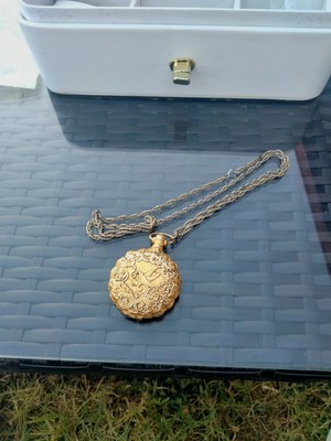 Max Factor Golden Lark Vintage Pendant Powder Compact