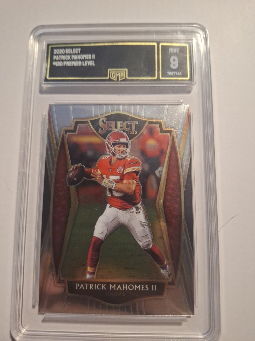 2020 Panini Select - Premier Level Patrick Mahomes II #130 Mint 9
