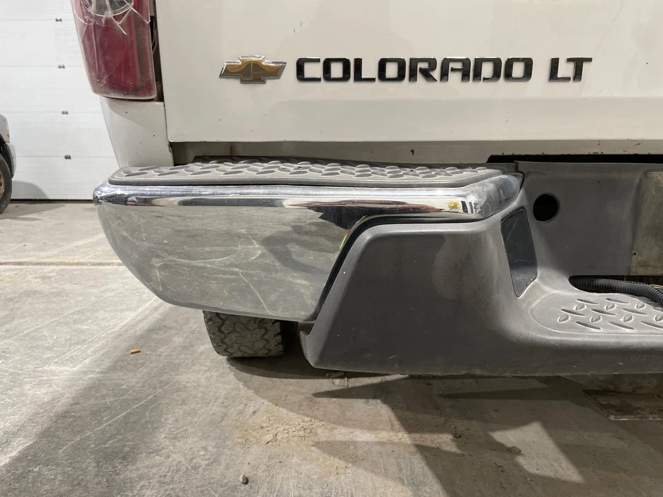 04-12 Colorado Rear Bumper Assemnbly chrome Foto 3 de 4