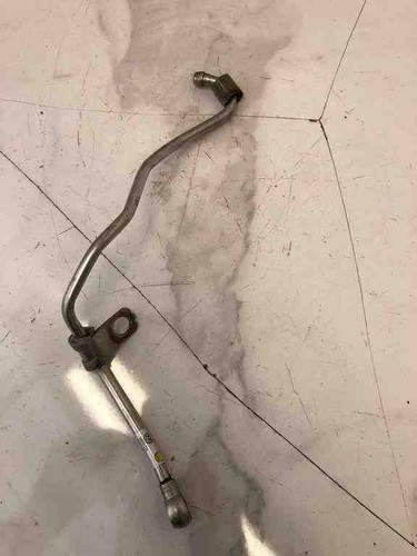 AUDI A3 Sportback 8VA, 8VF Turbinenschmierrohr 04L145771J 1.60 Diesel 32207900