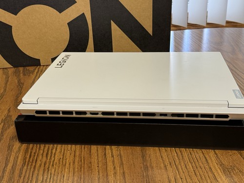 Lenovo Legion 7i Gen 9 16 240 Hz QHD+ 2,2 GHz i9-14900HX 32 GB 1 TB SSD RTX 4070 - Foto 12 di 19
