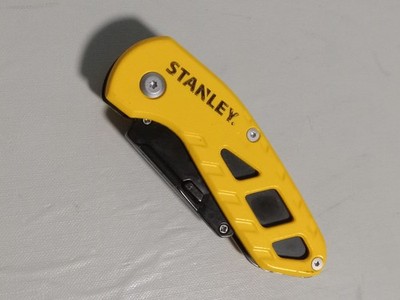 Stanley Compact Fixed Blade Folding Utility Knife STHT10424 No Blade In EUC READ