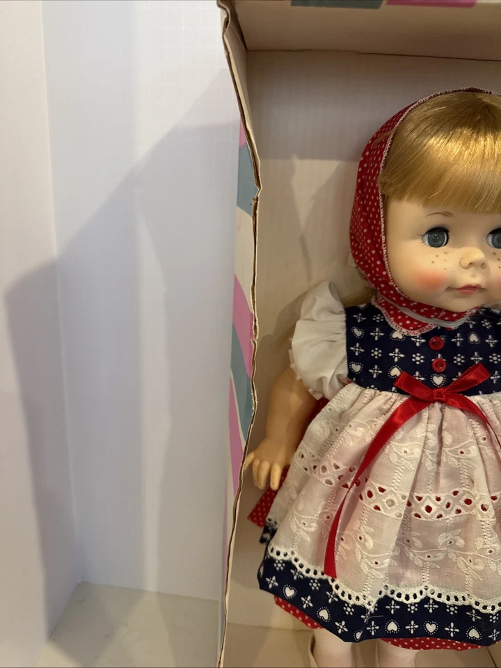 RARO Adorable Muñeca Suzie Sunshine Vestida De Colección por EFFANBEE NUEVA 18” Foto 3 de 4