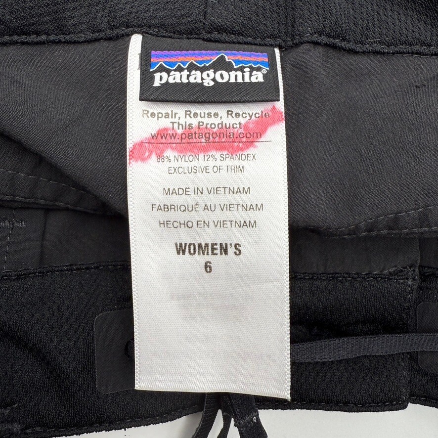 Patagonia Womens Black Cargo Hiking Pants Capri Cropped Lightweight Size 6 thumbnail 2