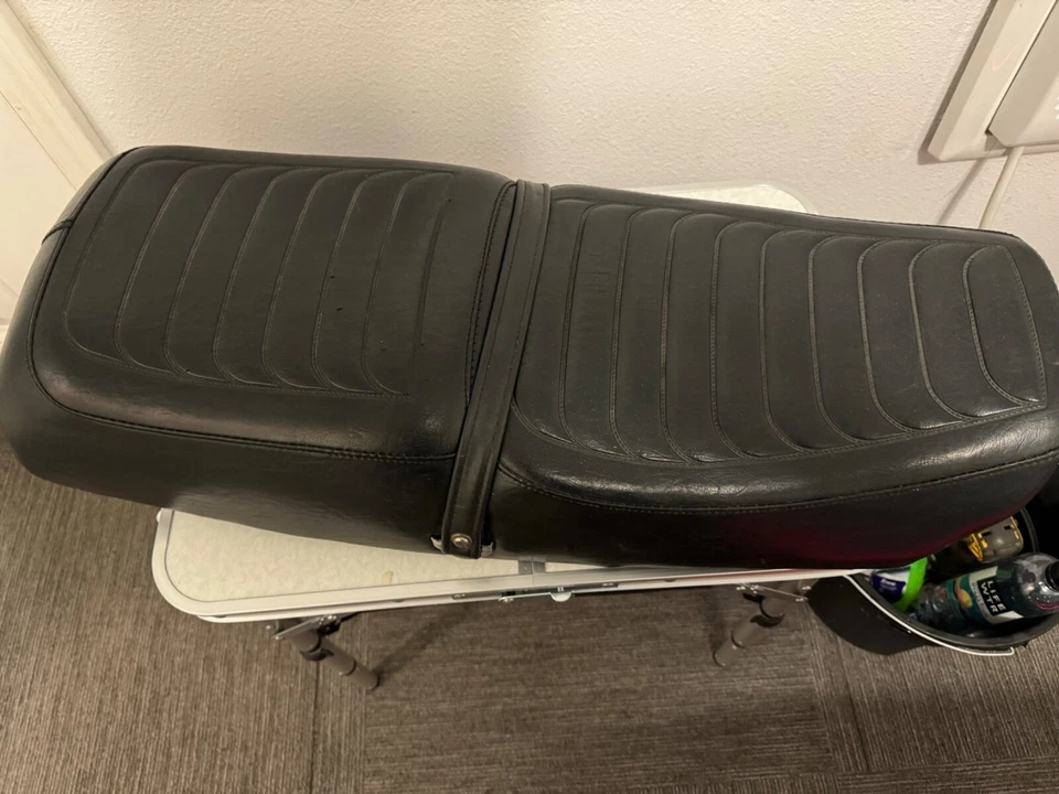 Sillín de asiento original Kawasaki KZ1000 A3A MK2 MKII OEM NOS, 1978 1979 1980 Foto 2 de 4