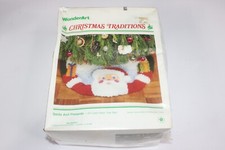 WonderArt 4592 Christmas Traditions Santa Presents 33  Latch Hook Tree Skirt