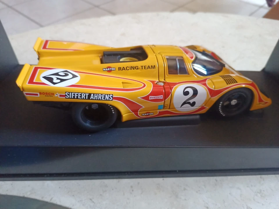 Autoart Racing Division-1/18 Porsche 917K 1970 Martini Kyaiami #02 - Immagine 4 di 4