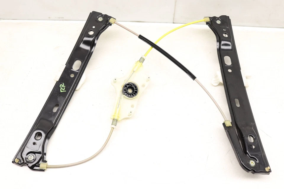 Регулятор окна правой двери 2016-2019 MERCEDES-BENZ GLE63 AMG 1669060201 - Изображение 2 из 4