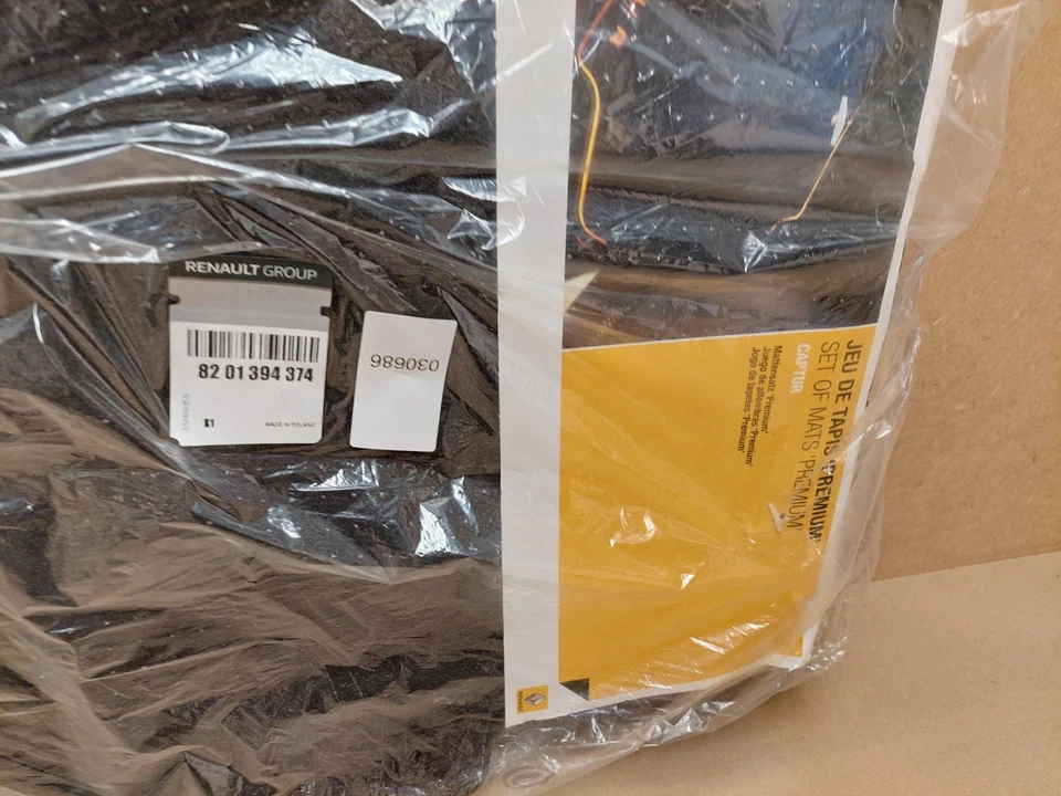 Renault Captur Mk1 Velour Floor Mats carpet 2013-2019 4 8201394374 Genuine OEM - Image 3 of 4