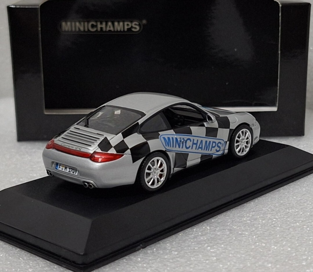8) Porsche 911 997 Carrera 4S 2008 Car Show IAA 2009 Silver
