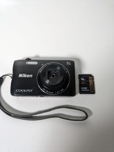 Nikon Coolpix A300 Black 20.1MP Digital Camera - 16GB SD Card - Picture 1 of 11