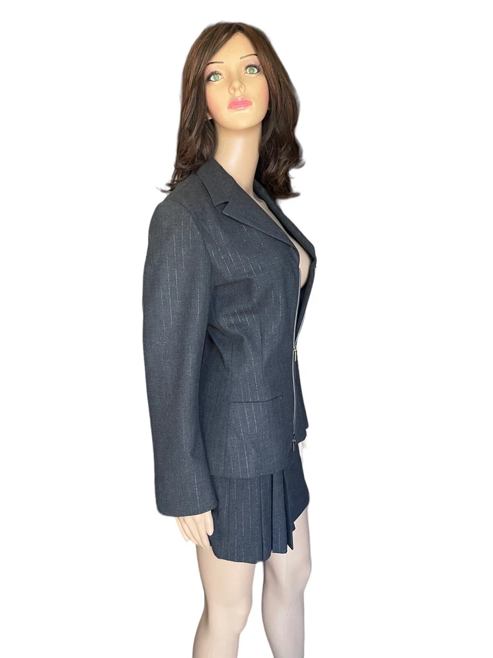 Autêntico conjunto de saia blazer Versace Jeans Couture 2 peças tamanho 28/42  - Imagem 3 de 4
