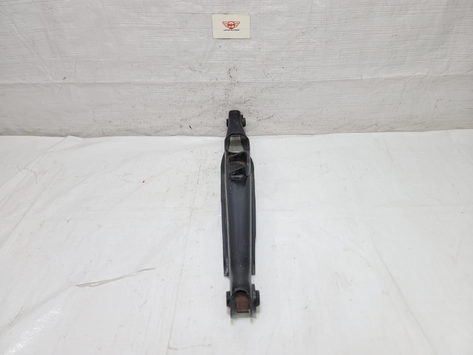 2013-2023 Mitsubishi Outlander Sport Rear Left Lower Control Arm OEM 4113A125 Foto 2 de 4
