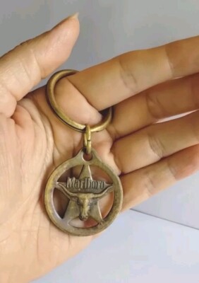 Vtg Marlboro Cigarettes Brass LONGHORN STAR Keychain Key ring advertising  Steer