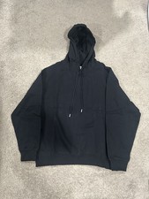 Hoddie negro en blanco 100 % algodón se puede utilizar para una marca de ropa.