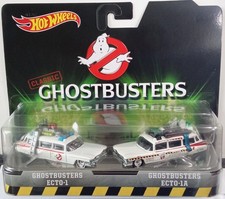 Hot Wheels Classic Ghostbusters Ecto-1 & Ecto-1A