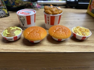 Mini Brands KFC set Of 6 Pot Pie Chicken Mashed Potatoes Famous Bowl